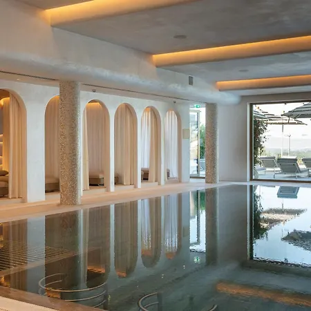 Отель Castelfalfi 5*