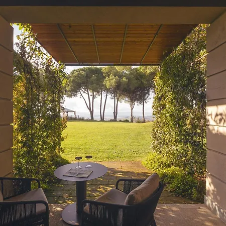 Отель Castelfalfi 5*